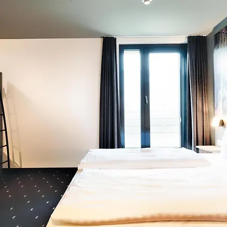 Muenchen-moosach Мюнхен