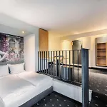 Muenchen-moosach 3*