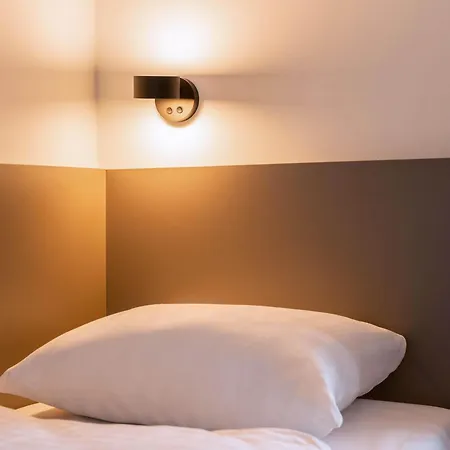 Hotel München-moosach 3*
