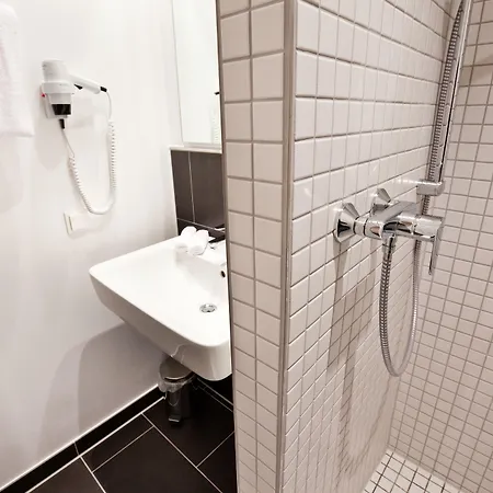 Отель Muenchen-moosach