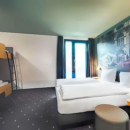 Muenchen-moosach 3*