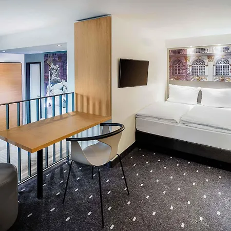 Hotel Muenchen-moosach 3*