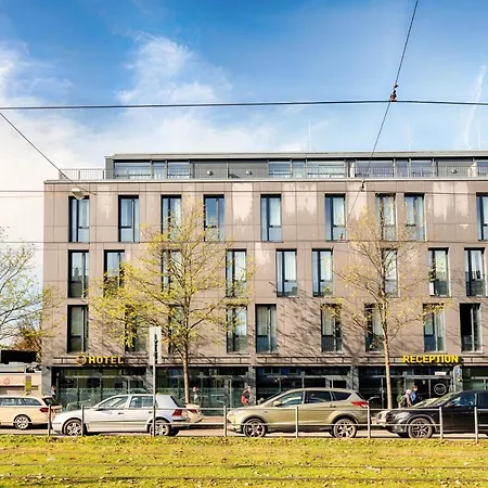 München-moosach Hotel 3*